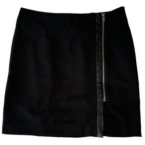 Banana Republic | Zipper Slit Black Mini Skirt